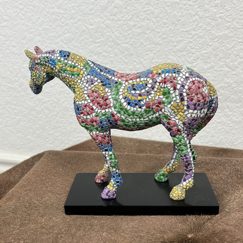 The Trail of Painted Ponies Caballo Brillante 1456 Horse Mosaic Bead Sculpture - Picture 4 of 6